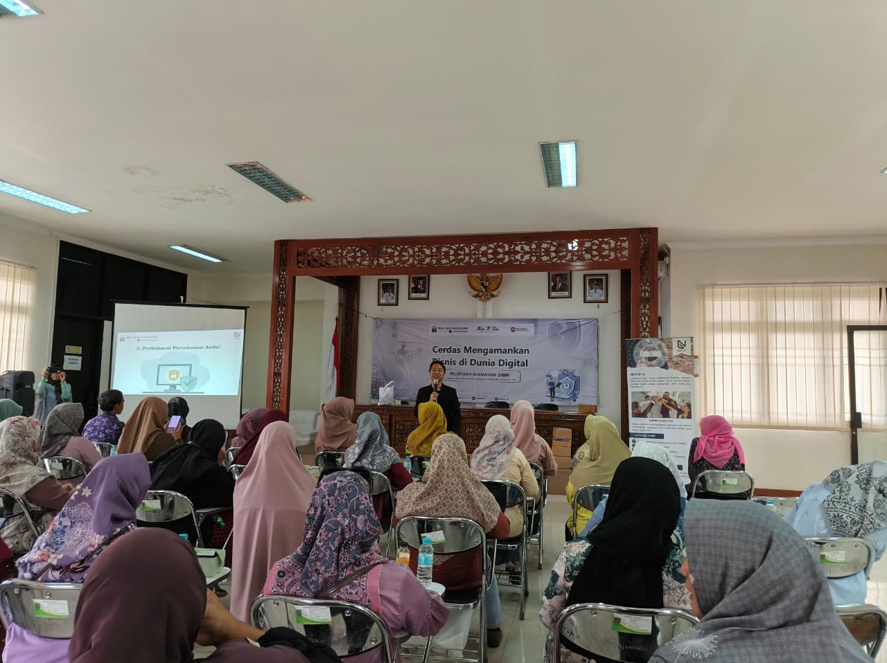 Pelatihan Keamanan Siber untuk UMKM - Nextup ID