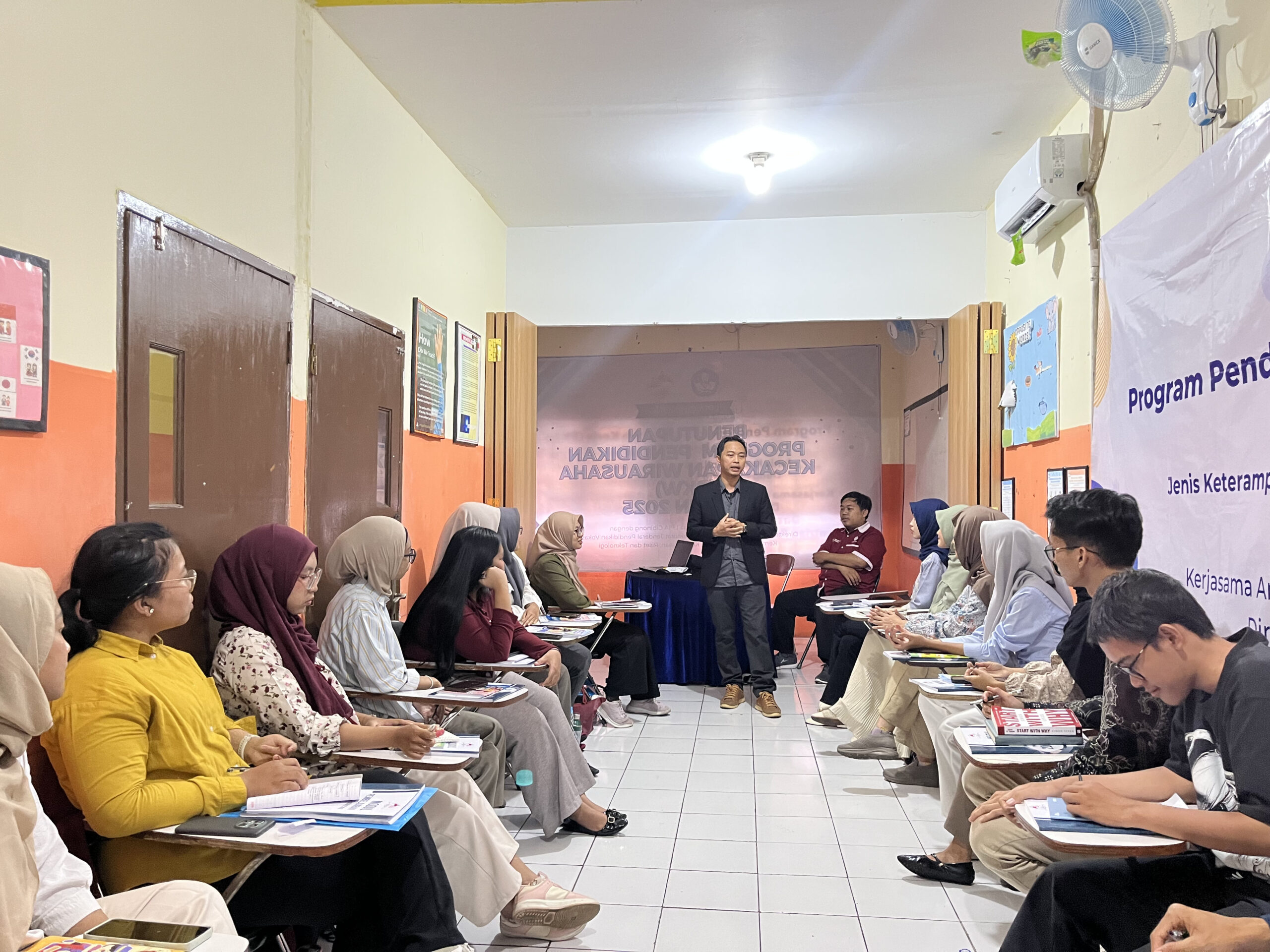 Program Pendidikan Kecakapan Kerja