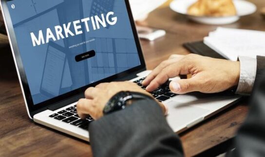 017708200_1616657084-businessman-with-online-marketing_53876-94857 017708200_1616657084-businessman-with-online-marketing_53876-94857